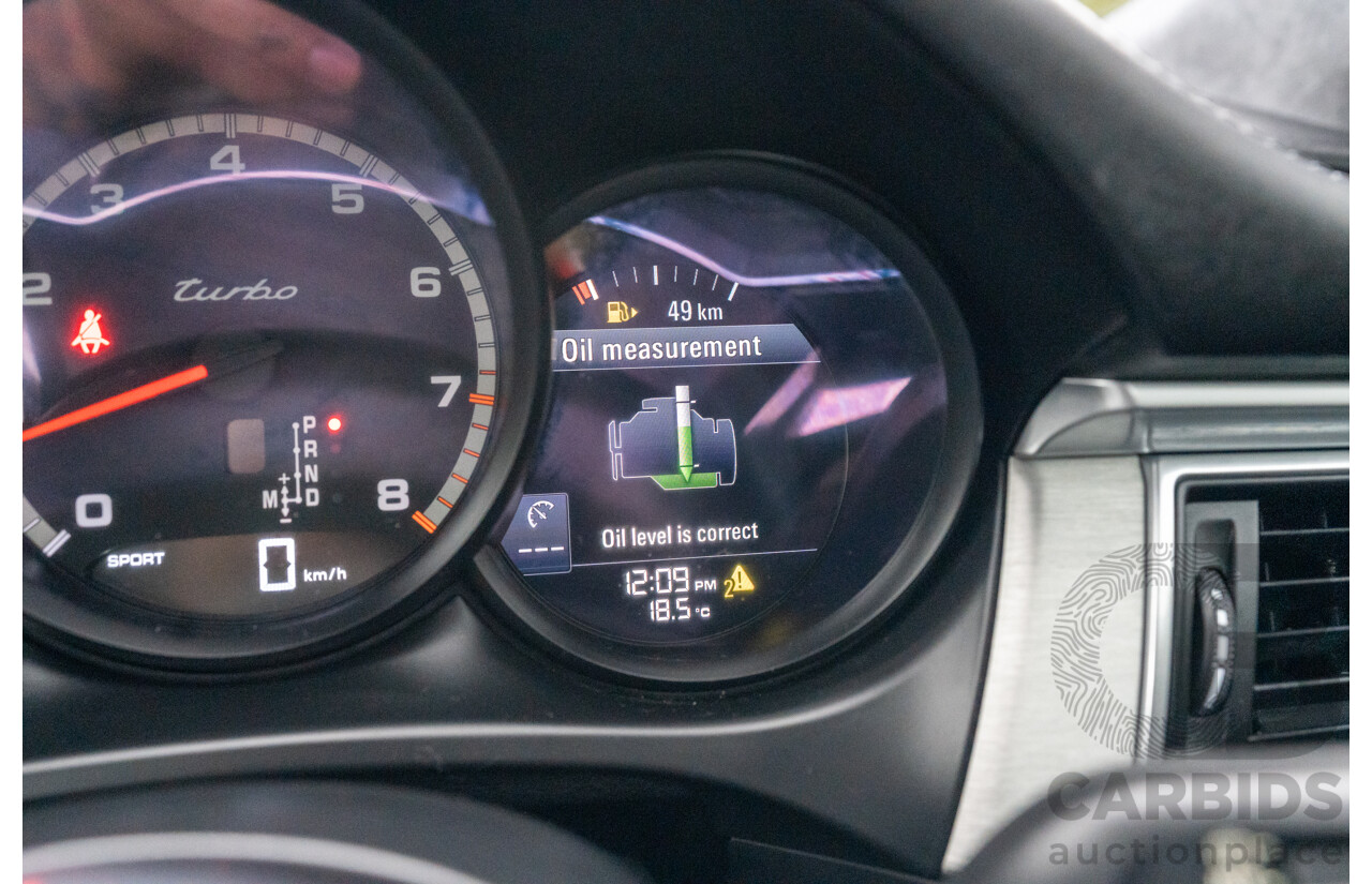 07/2016 Porsche Macan Turbo (AWD) MY16 4d Wagon Jet Black Metallic Twin Turbo V6 3.6L