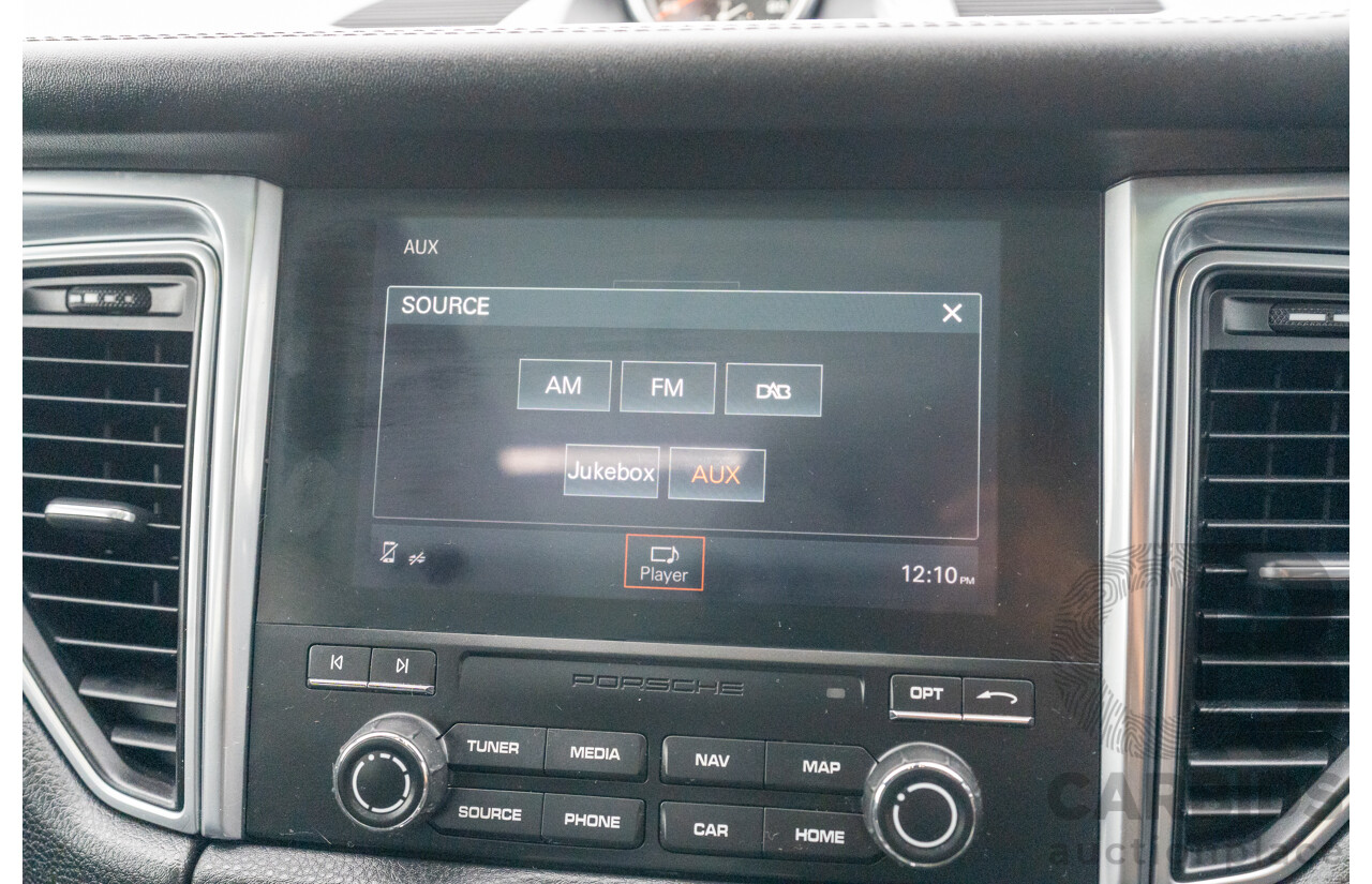 07/2016 Porsche Macan Turbo (AWD) MY16 4d Wagon Jet Black Metallic Twin Turbo V6 3.6L