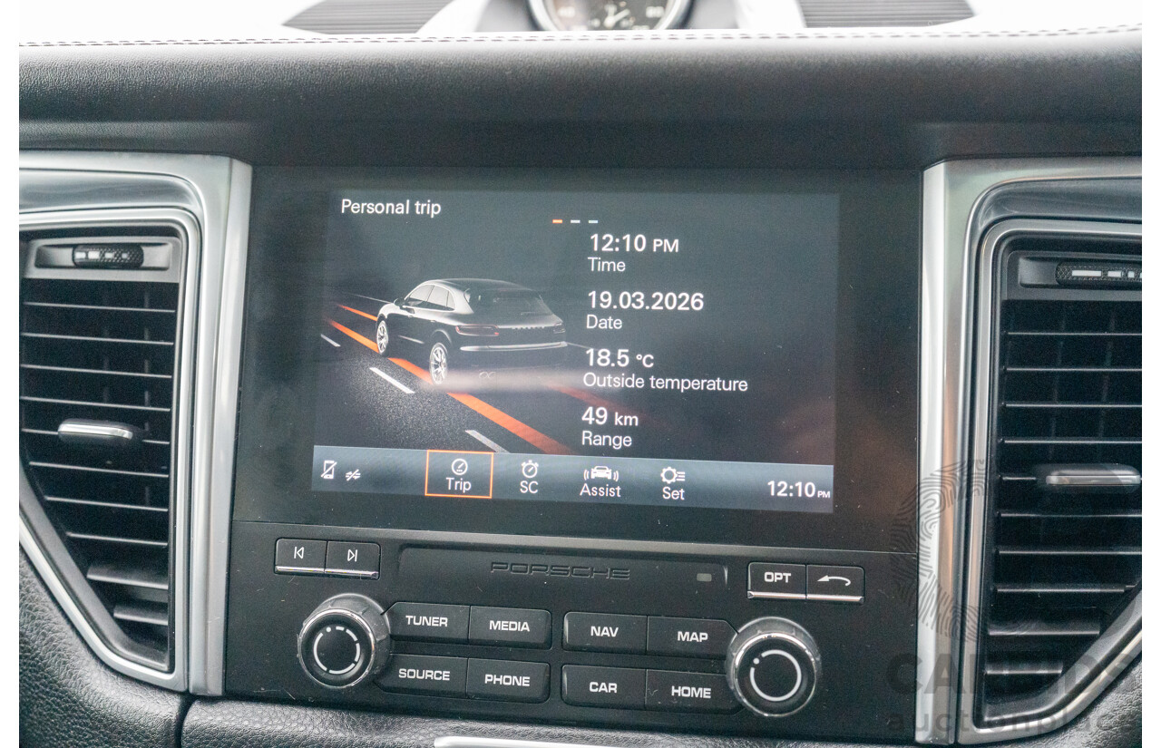 07/2016 Porsche Macan Turbo (AWD) MY16 4d Wagon Jet Black Metallic Twin Turbo V6 3.6L