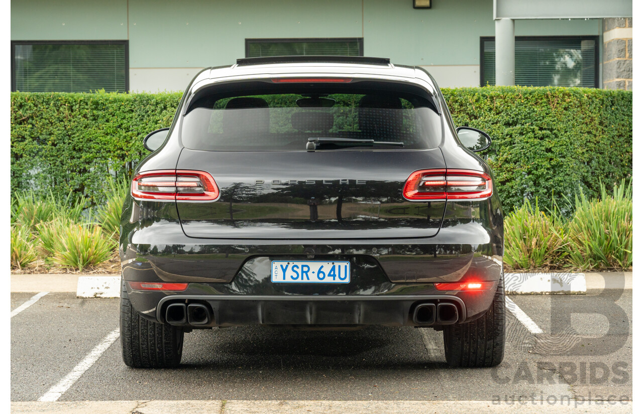 07/2016 Porsche Macan Turbo (AWD) MY16 4d Wagon Jet Black Metallic Twin Turbo V6 3.6L
