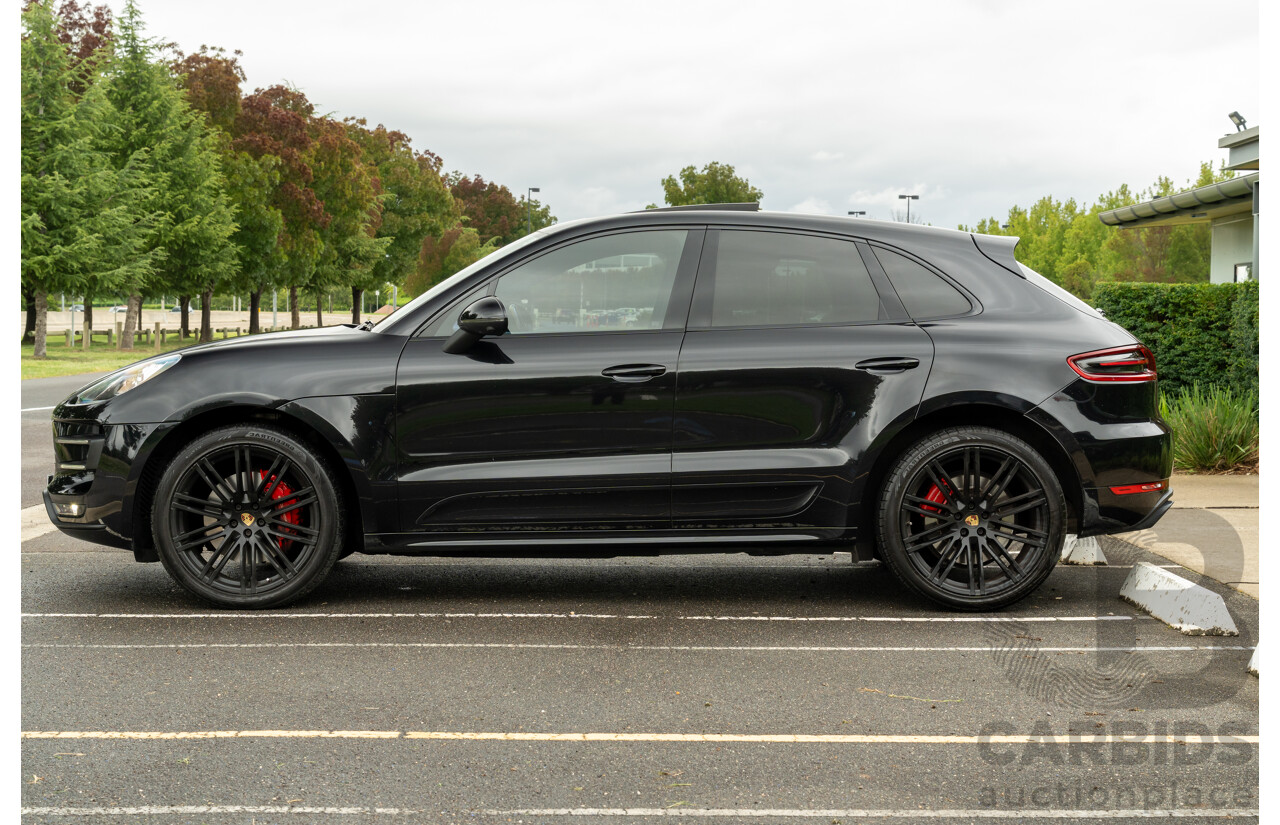 07/2016 Porsche Macan Turbo (AWD) MY16 4d Wagon Jet Black Metallic Twin Turbo V6 3.6L