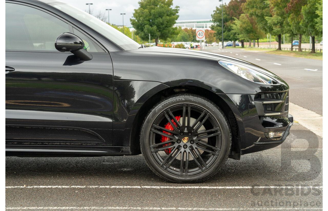 07/2016 Porsche Macan Turbo (AWD) MY16 4d Wagon Jet Black Metallic Twin Turbo V6 3.6L