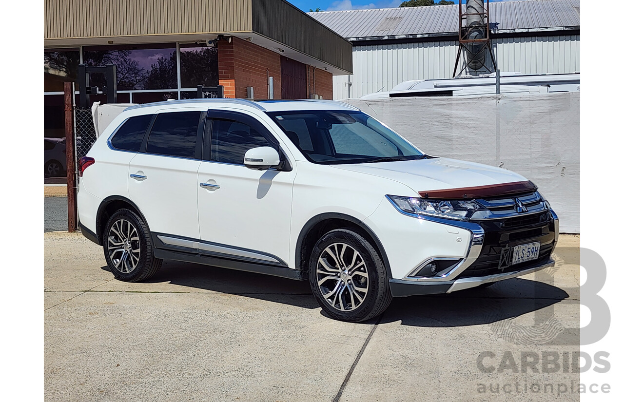 10/2016 Mitsubishi Outlander Exceed (4x4) ZK MY16 4d Wagon White 2.4L