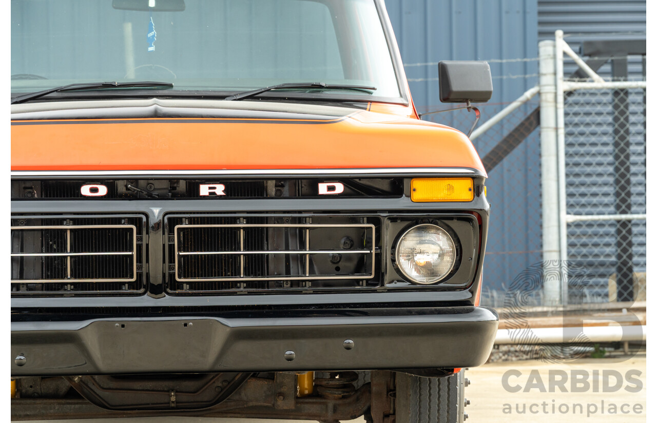 8/1977 Ford F350 Banana Back Tow Truck 2d C/Chas Gloss Red V8 4.9L