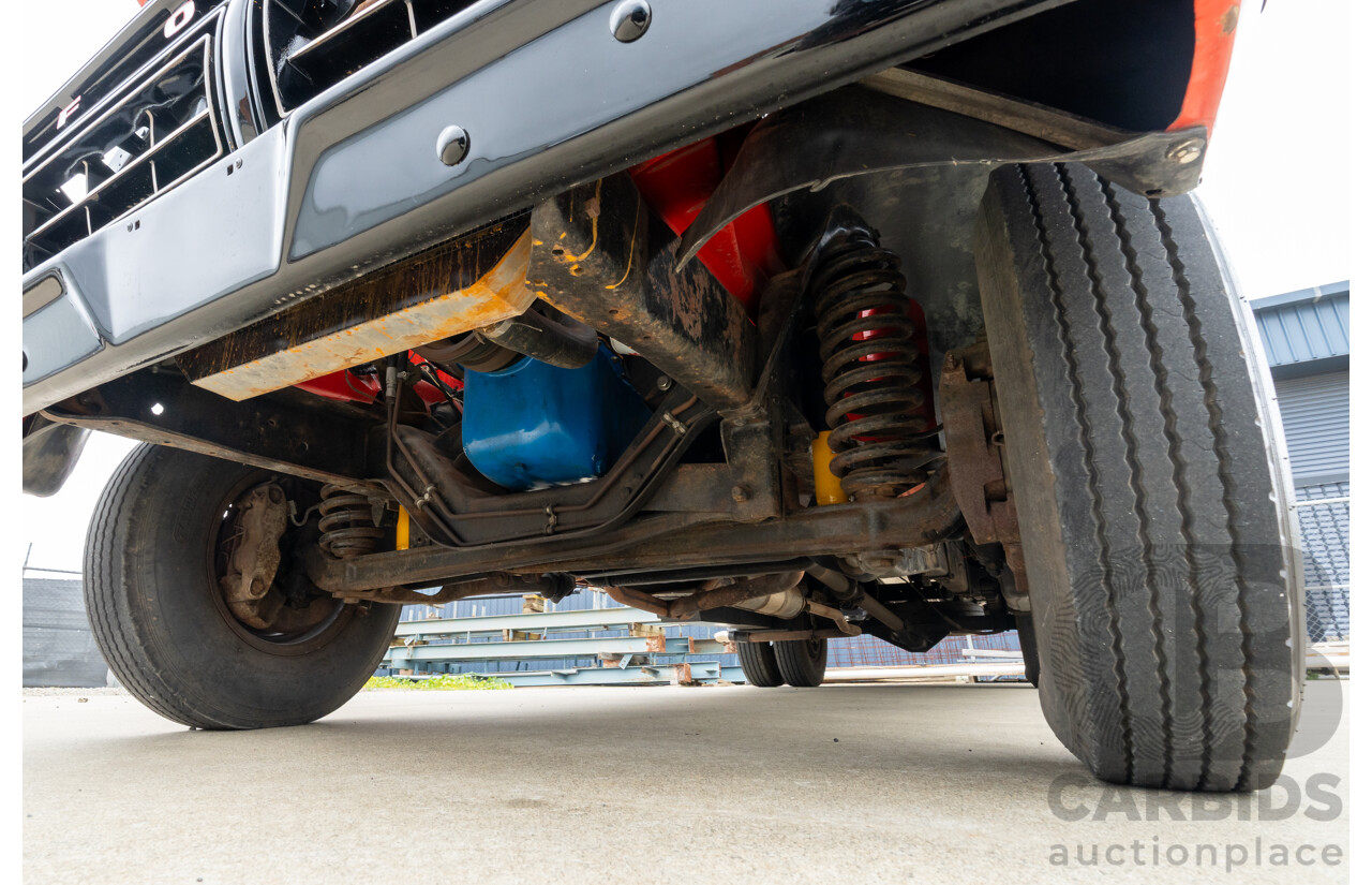 8/1977 Ford F350 Banana Back Tow Truck 2d C/Chas Gloss Red V8 4.9L