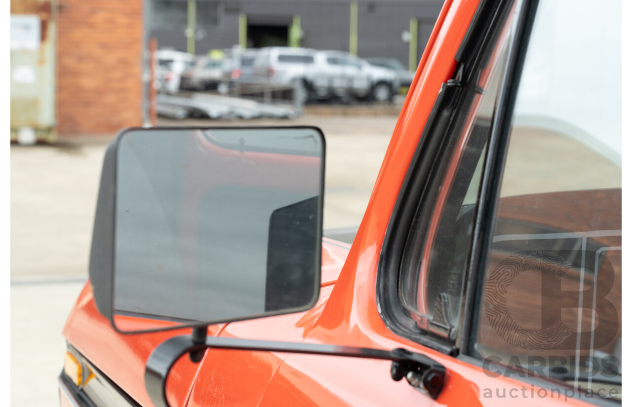 8/1977 Ford F350 Banana Back Tow Truck 2d C/Chas Gloss Red V8 4.9L