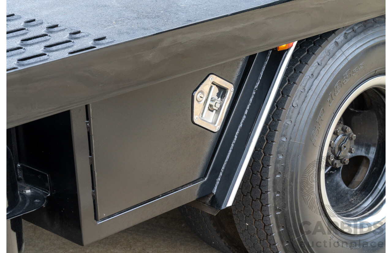 8/1977 Ford F350 Banana Back Tow Truck 2d C/Chas Gloss Red V8 4.9L