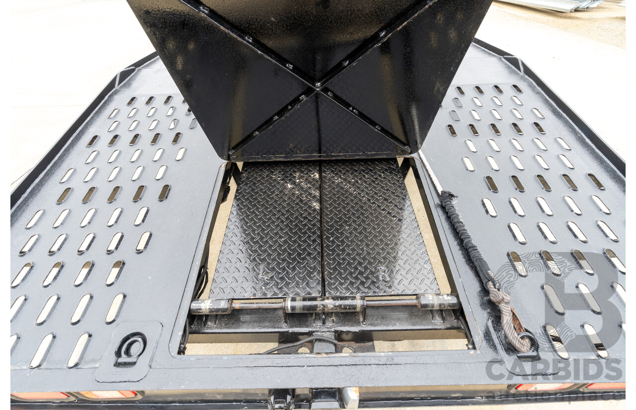 8/1977 Ford F350 Banana Back Tow Truck 2d C/Chas Gloss Red V8 4.9L