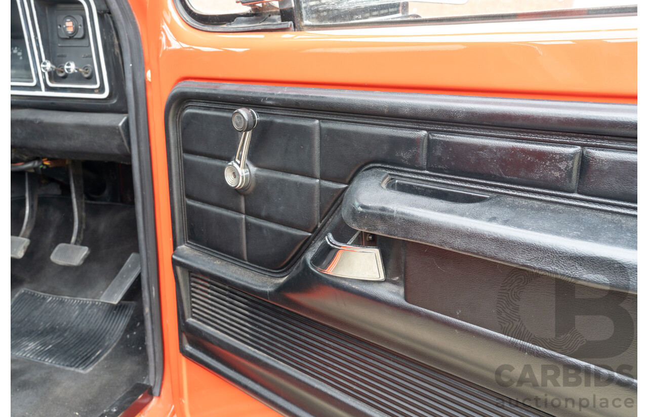 8/1977 Ford F350 Banana Back Tow Truck 2d C/Chas Gloss Red V8 4.9L