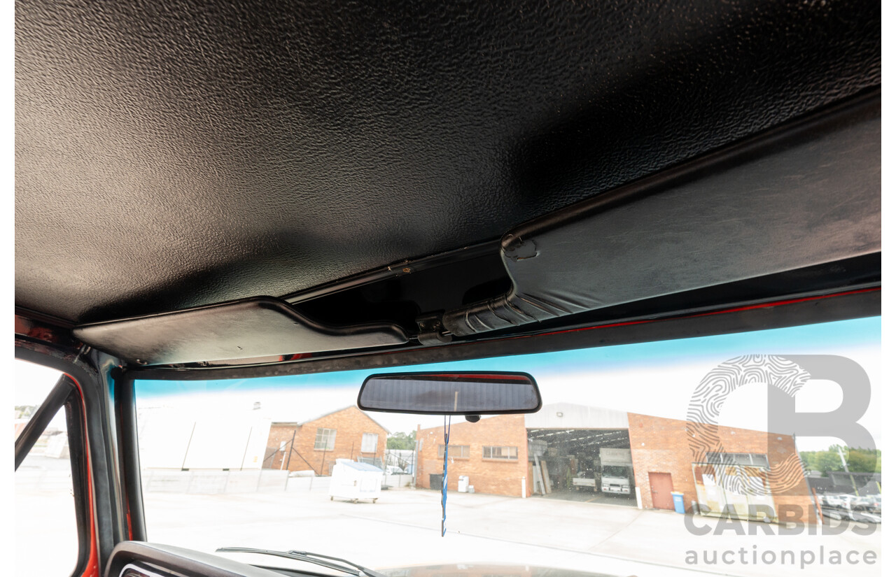 8/1977 Ford F350 Banana Back Tow Truck 2d C/Chas Gloss Red V8 4.9L