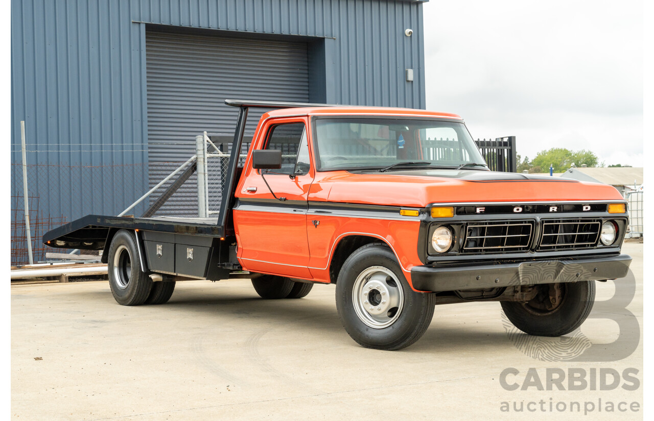 8/1977 Ford F350 Banana Back Tow Truck 2d C/Chas Gloss Red V8 4.9L