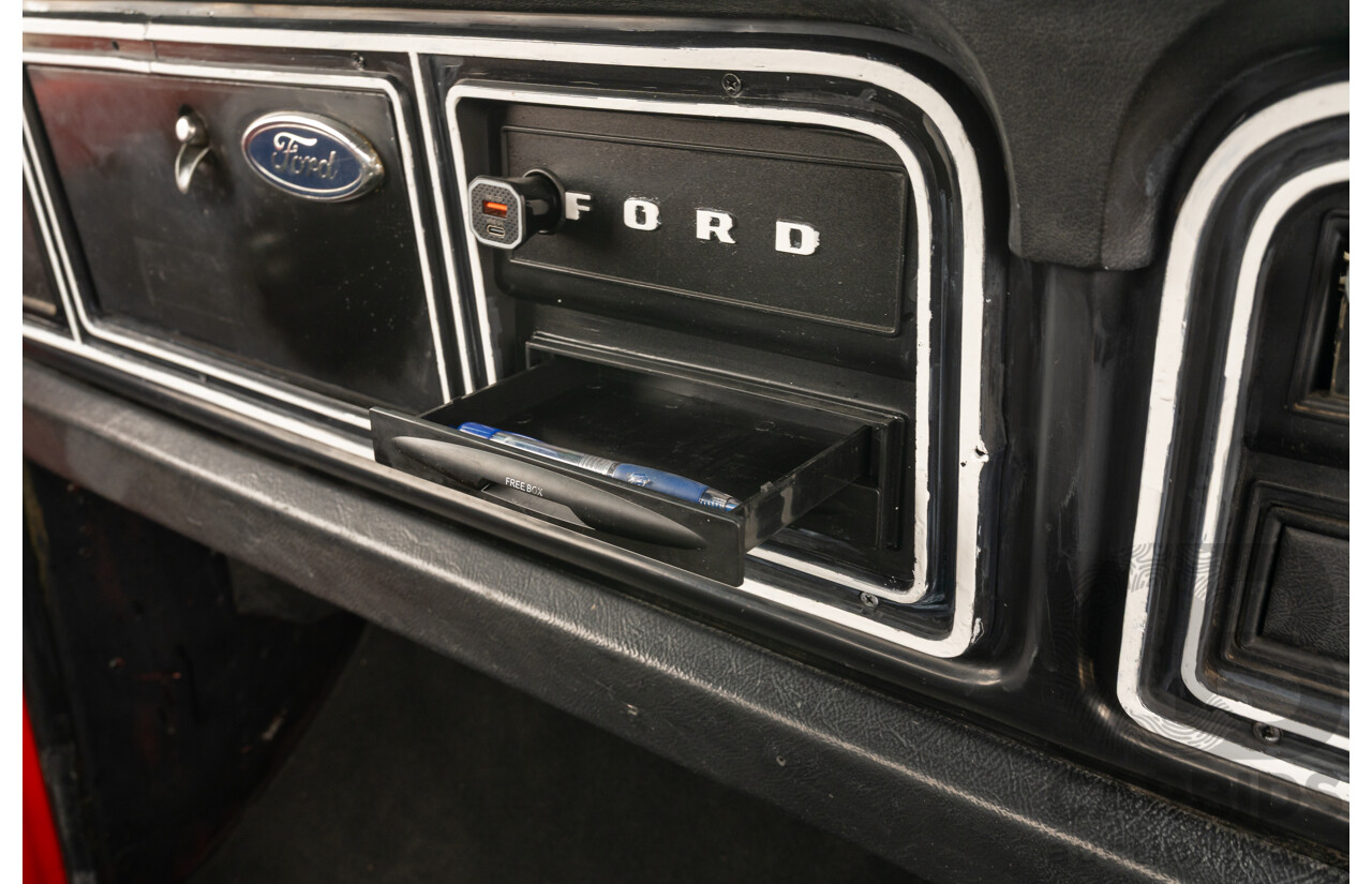 8/1977 Ford F350 Banana Back Tow Truck 2d C/Chas Gloss Red V8 4.9L