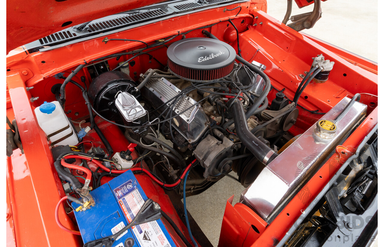 8/1977 Ford F350 Banana Back Tow Truck 2d C/Chas Gloss Red V8 4.9L