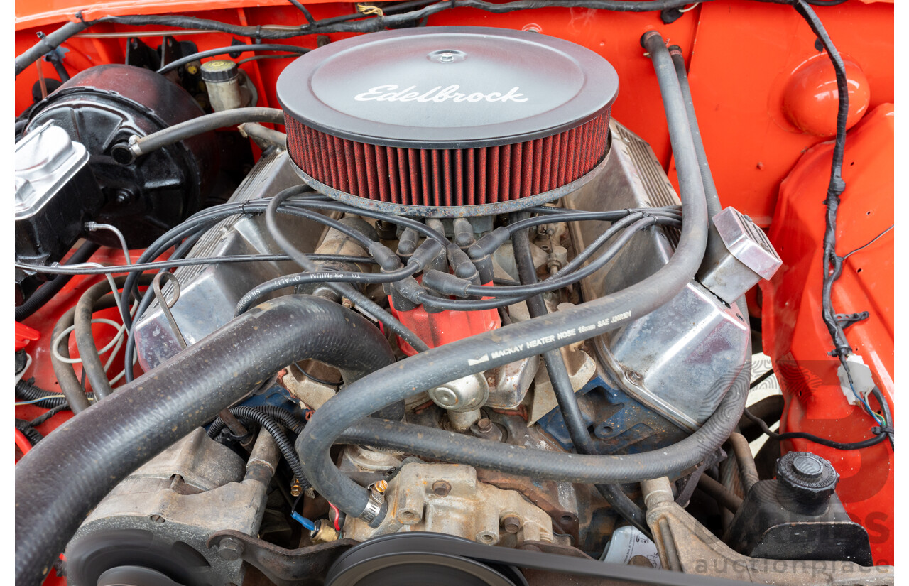 8/1977 Ford F350 Banana Back Tow Truck 2d C/Chas Gloss Red V8 4.9L