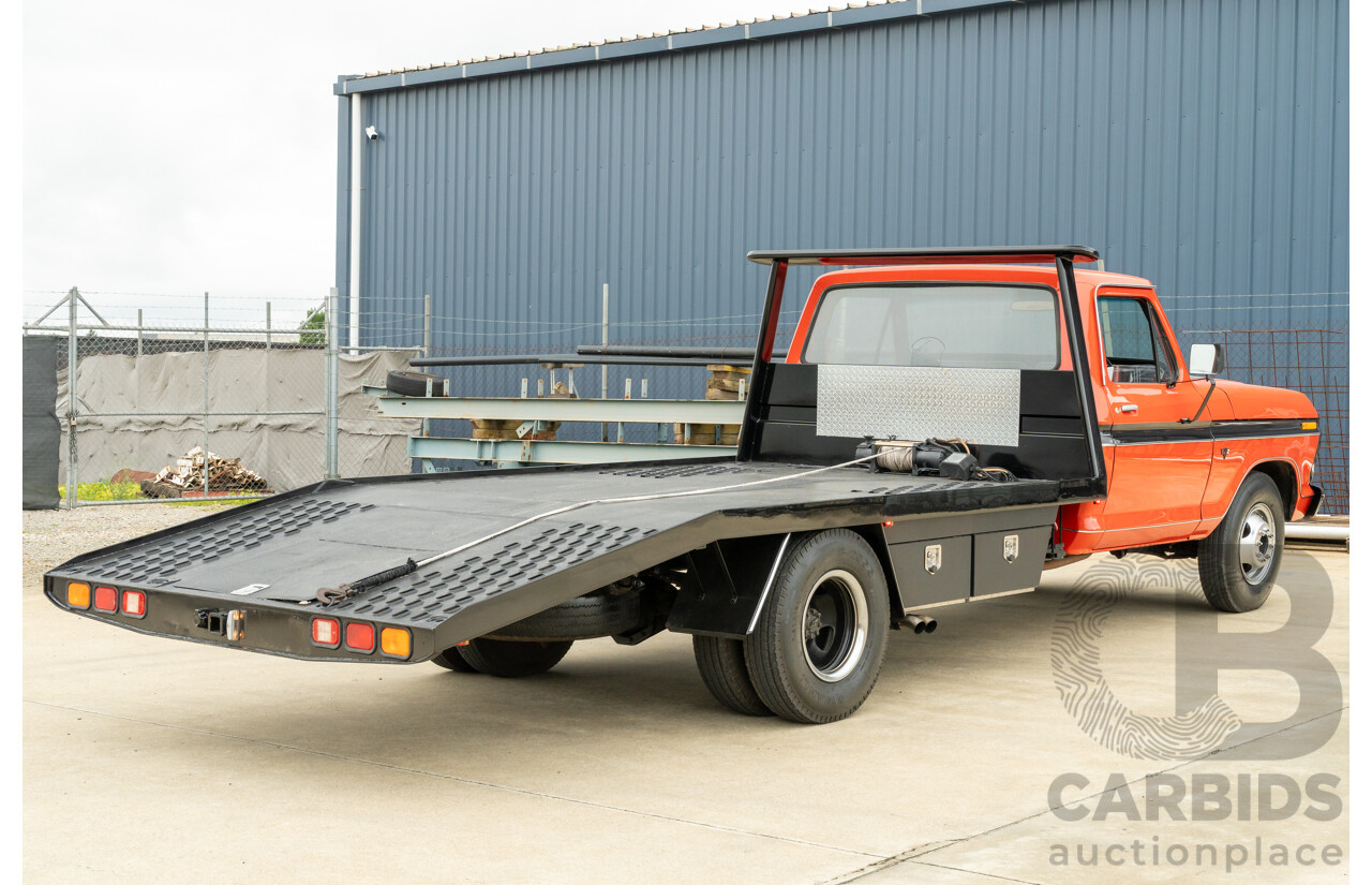 8/1977 Ford F350 Banana Back Tow Truck 2d C/Chas Gloss Red V8 4.9L