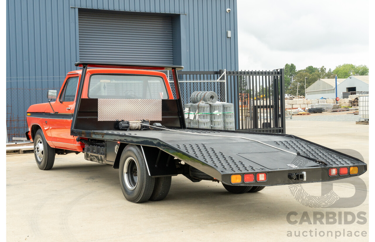 8/1977 Ford F350 Banana Back Tow Truck 2d C/Chas Gloss Red V8 4.9L