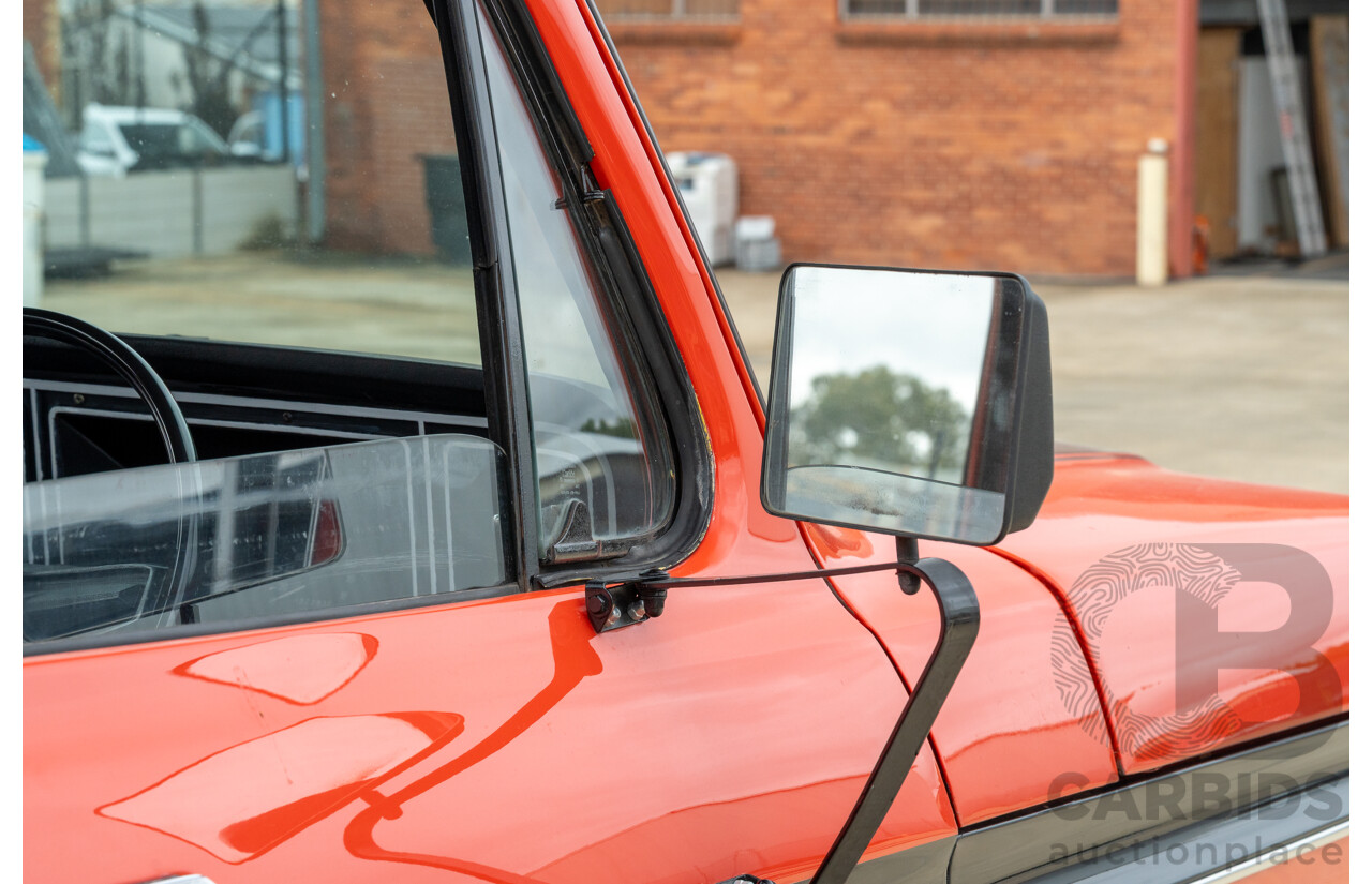 8/1977 Ford F350 Banana Back Tow Truck 2d C/Chas Gloss Red V8 4.9L