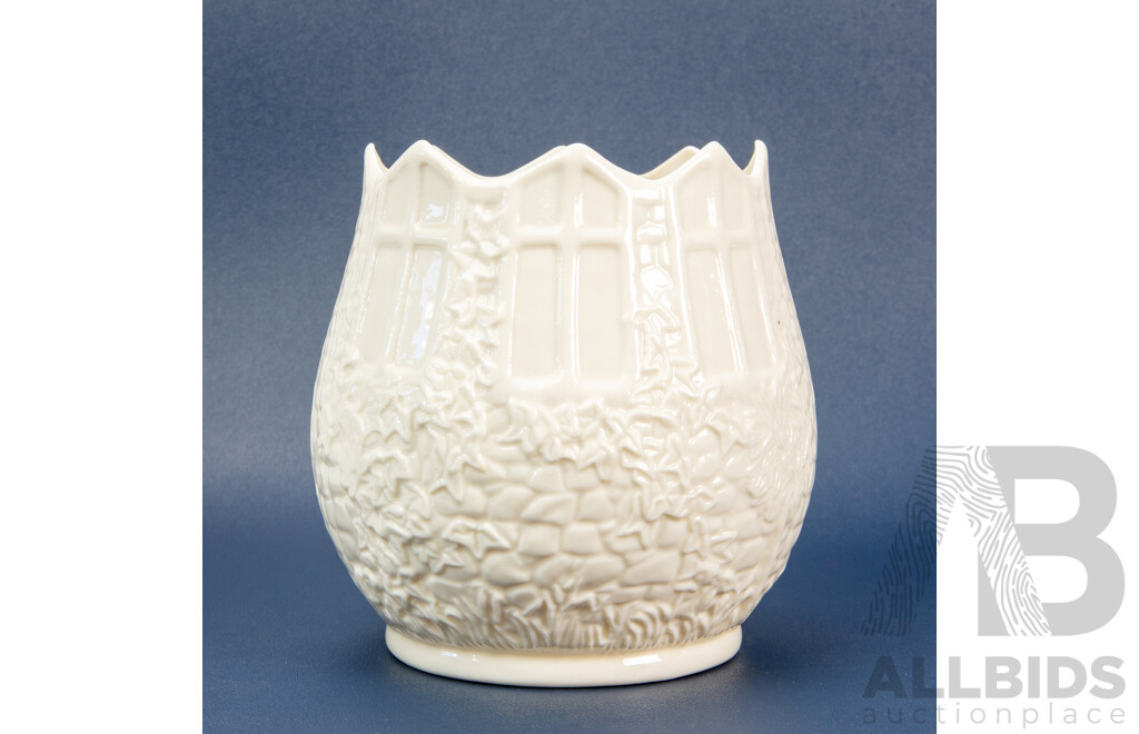 Quality Limited Edition Belleek Ceramic Event Piece 2000