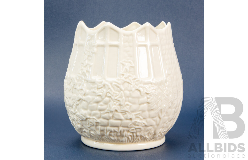Quality Limited Edition Belleek Ceramic Event Piece 2000