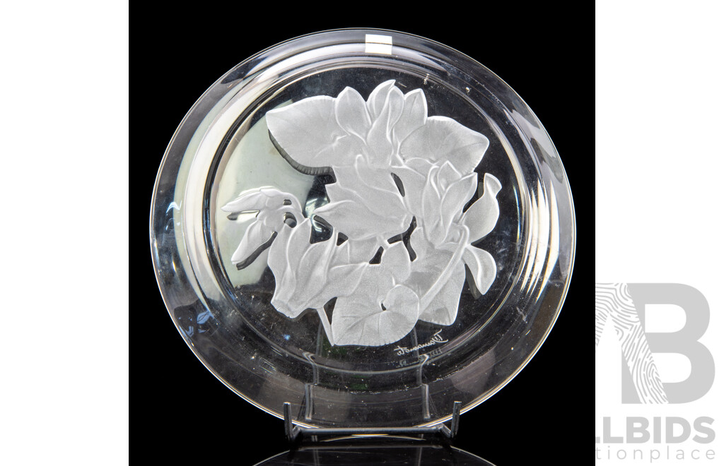 Vintage Japanese Hoya Crystal Plate with Frosted Flowers