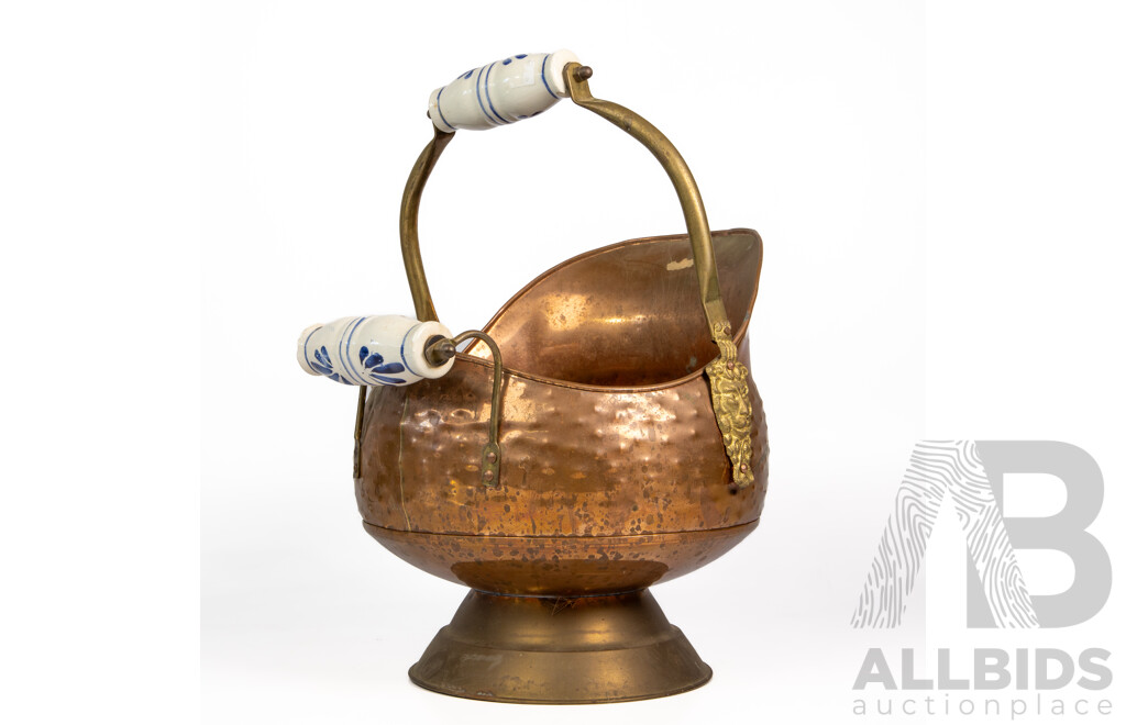 Antique Copper Coal Scuttle with Hammered Finish and Lions Head Details