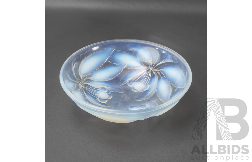 Antique French Art Deco G Vallon Opalescent Glass Bowl