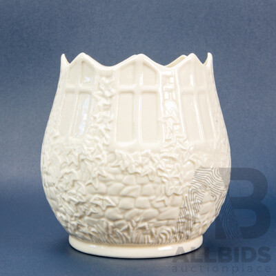 Quality Limited Edition Belleek Ceramic Event Piece 2000