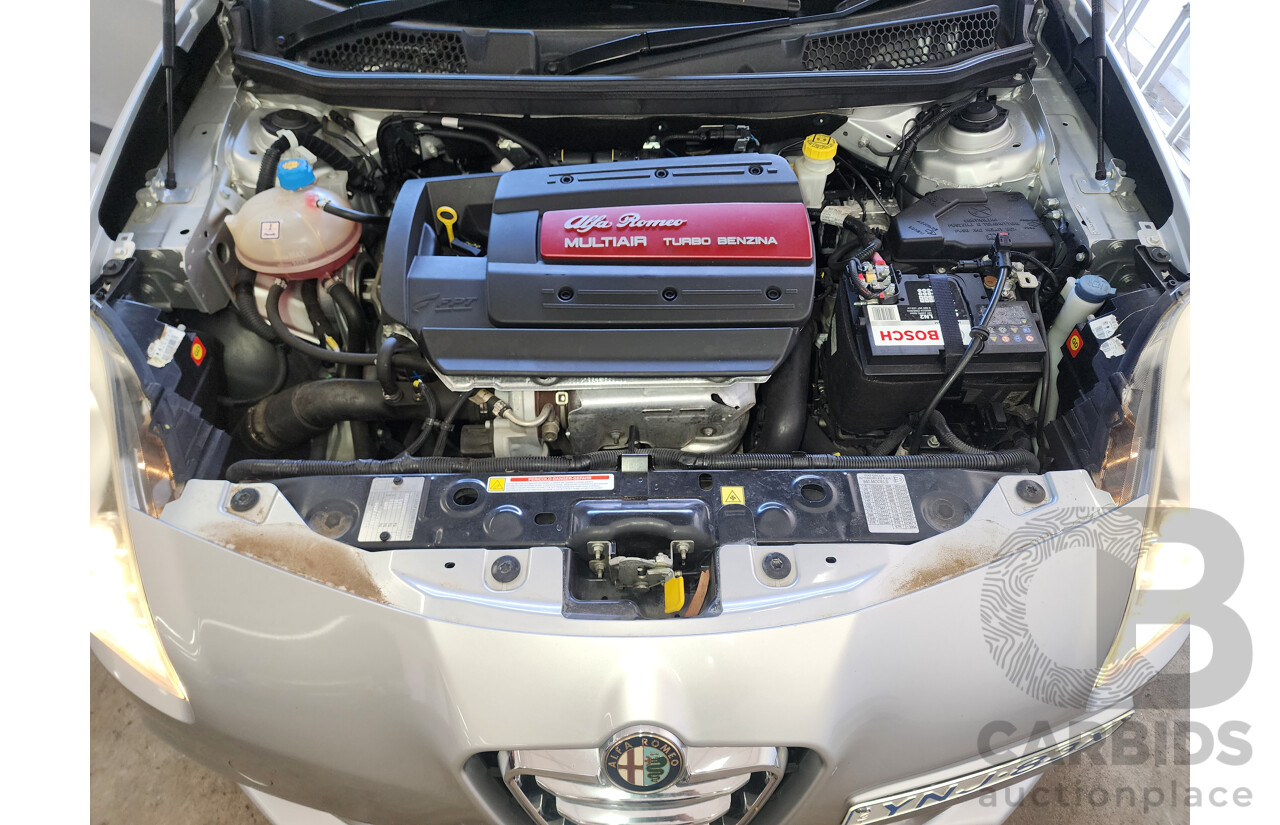 8/2013 Alfa Romeo Giulietta Distinctive  5d Hatchback Silver 1.4L