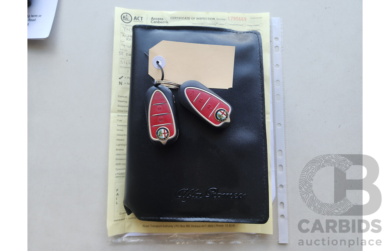 8/2013 Alfa Romeo Giulietta Distinctive  5d Hatchback Silver 1.4L