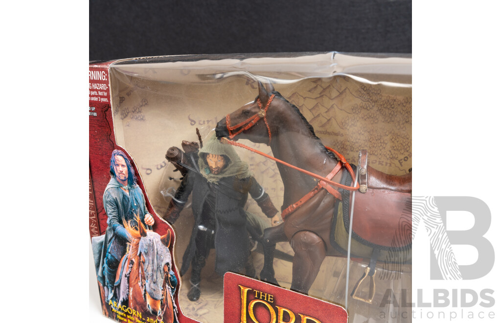 Toy Biz 'The Lord of the Rings: The Two Towers' Aragorn & Brego Deluxe Horse and Rider Set (2002)