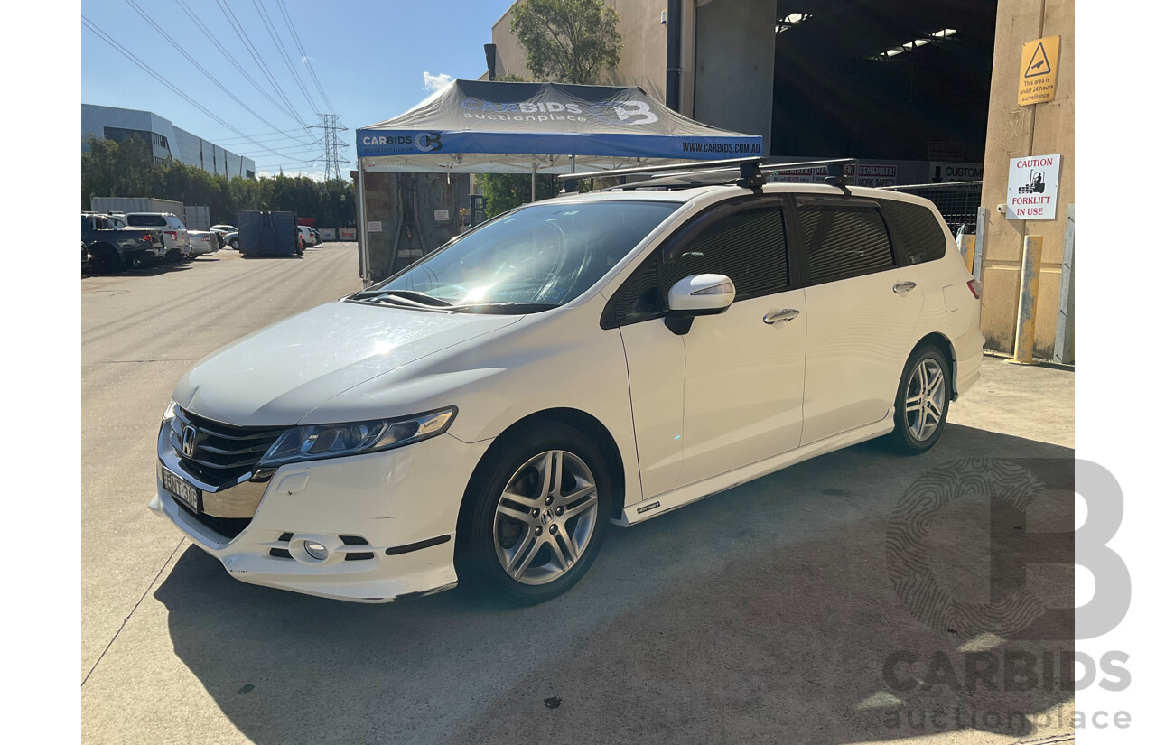 3/2010 Honda Odyssey Luxury RB 4d Wagon White 2.4L