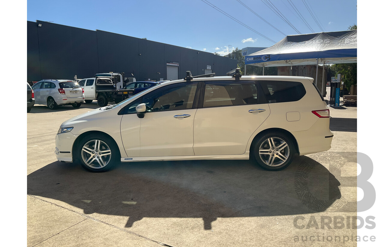 3/2010 Honda Odyssey Luxury RB 4d Wagon White 2.4L