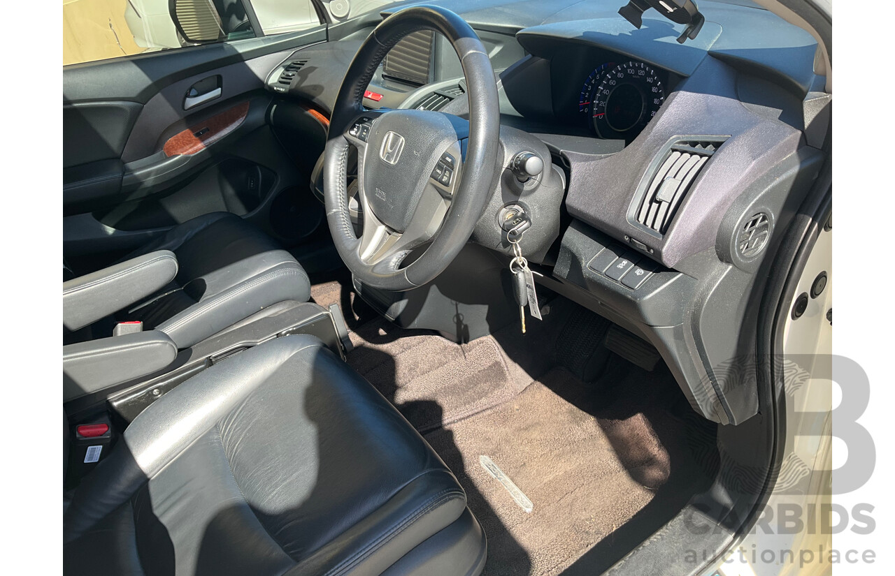 3/2010 Honda Odyssey Luxury RB 4d Wagon White 2.4L