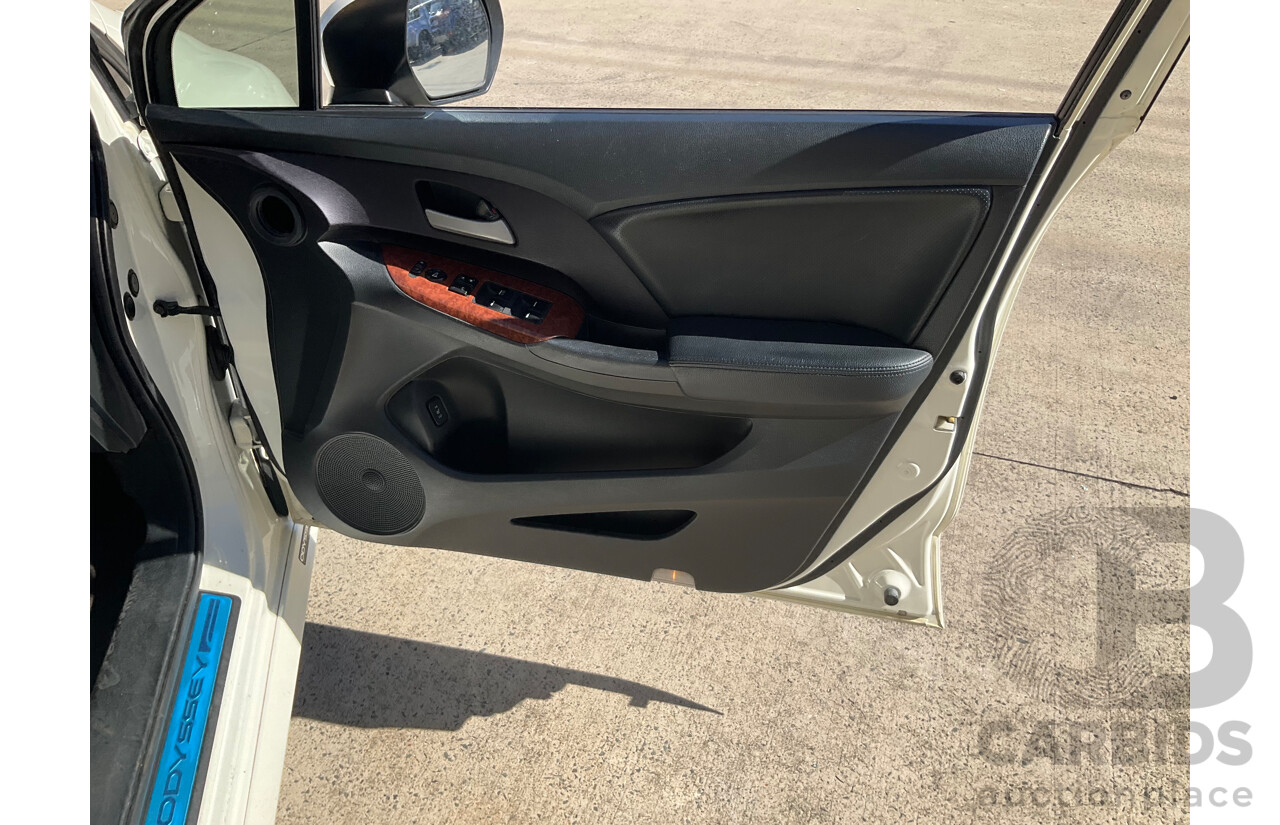 3/2010 Honda Odyssey Luxury RB 4d Wagon White 2.4L