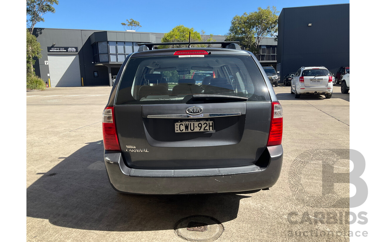 5/2012 Kia Grand Carnival S VQ MY12 4d Wagon Grey V6 3.5L - 8 Seater