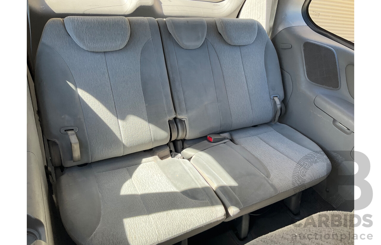 5/2012 Kia Grand Carnival S VQ MY12 4d Wagon Grey V6 3.5L - 8 Seater