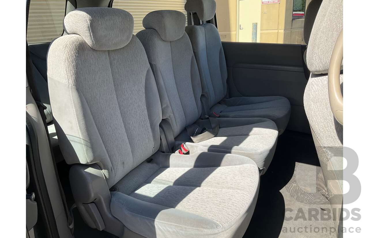 5/2012 Kia Grand Carnival S VQ MY12 4d Wagon Grey V6 3.5L - 8 Seater