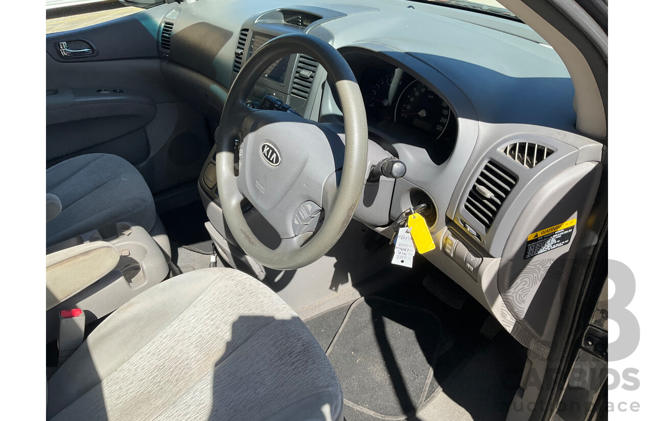 5/2012 Kia Grand Carnival S VQ MY12 4d Wagon Grey V6 3.5L - 8 Seater