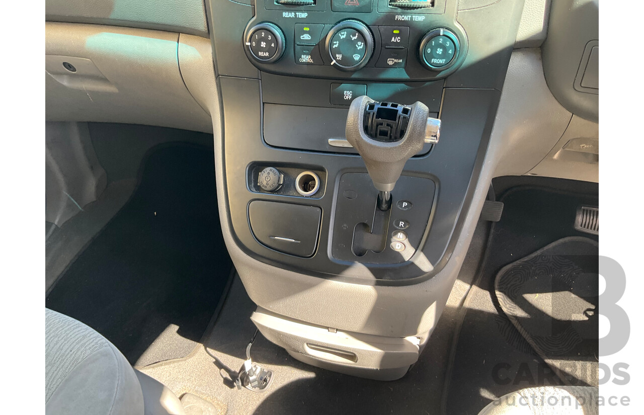 5/2012 Kia Grand Carnival S VQ MY12 4d Wagon Grey V6 3.5L - 8 Seater