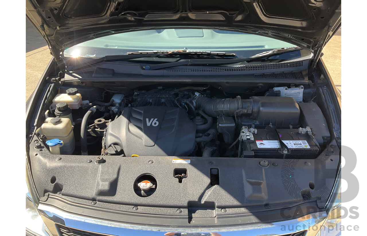 5/2012 Kia Grand Carnival S VQ MY12 4d Wagon Grey V6 3.5L - 8 Seater