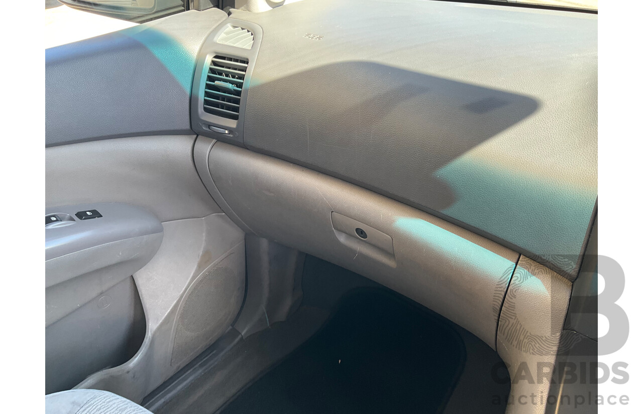 5/2012 Kia Grand Carnival S VQ MY12 4d Wagon Grey 3.5L