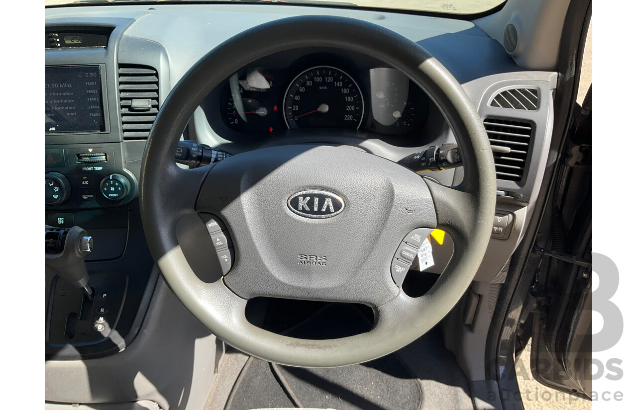 5/2012 Kia Grand Carnival S VQ MY12 4d Wagon Grey 3.5L