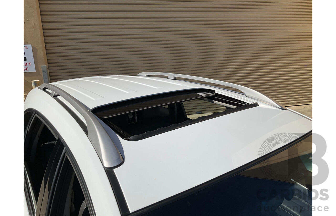 02/2016 Holden Captiva 7 LTZ (AWD) CG MY16 4d Wagon White Turbo Diesel 2.2L - 7 Seater