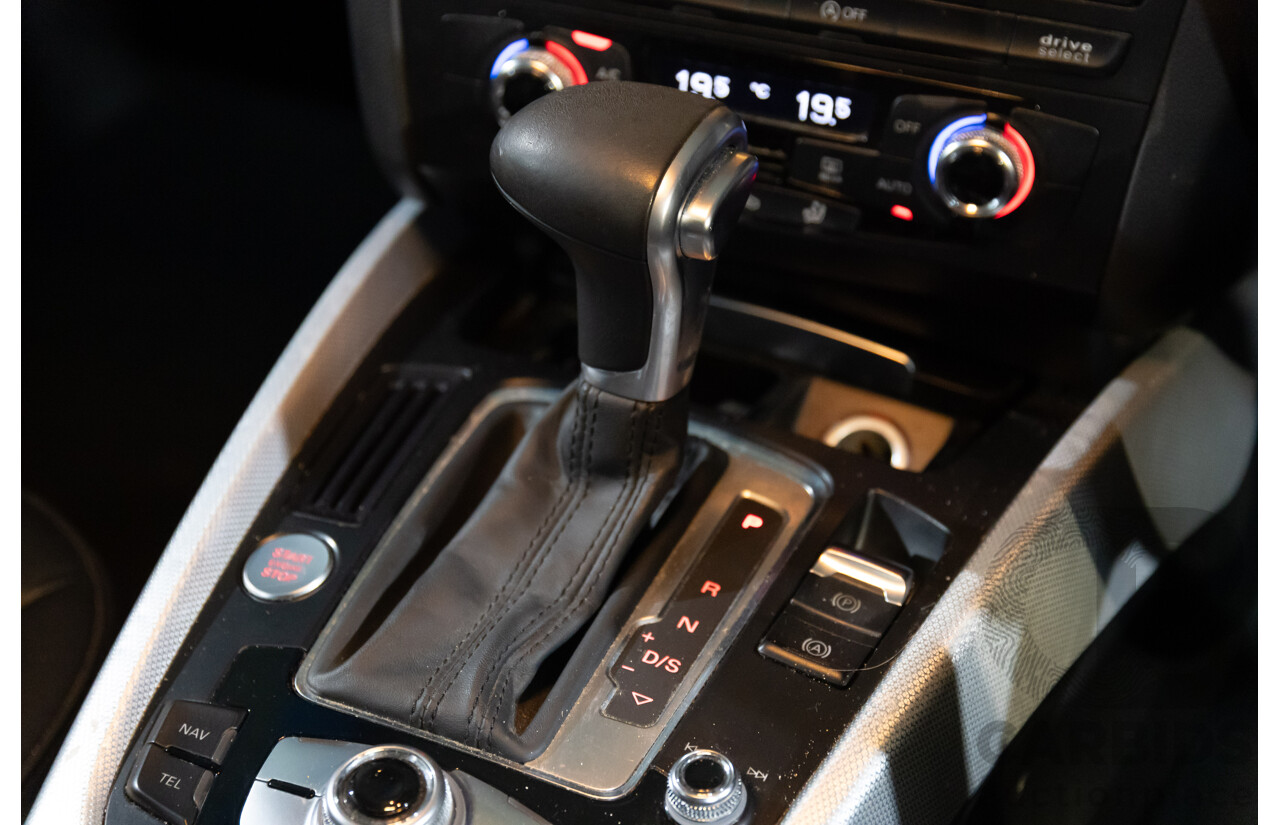 11/2015 Audi Q5 2.0 TFSI Quattro (AWD) 8R MY16 4d Wagon Utopia Blue Metallic Turbo 2.0L