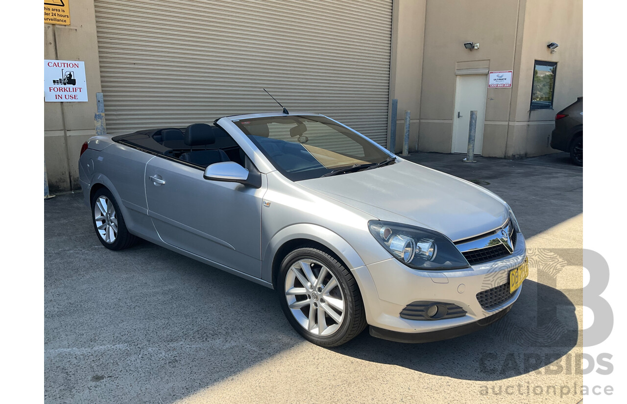 4/2007 Holden Astra Twin Top AH 2d Hardtop Convertible Silver 2.2L