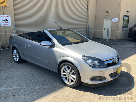 4/2007 Holden Astra Twin Top AH 2d Hardtop Convertible Silver 2.2L