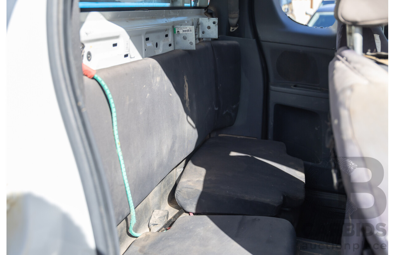 06/2016 Mazda BT-50 XT Hi-Rider (4x2) MY16 Freestyle C/Chas White Turbo Diesel 3.2L