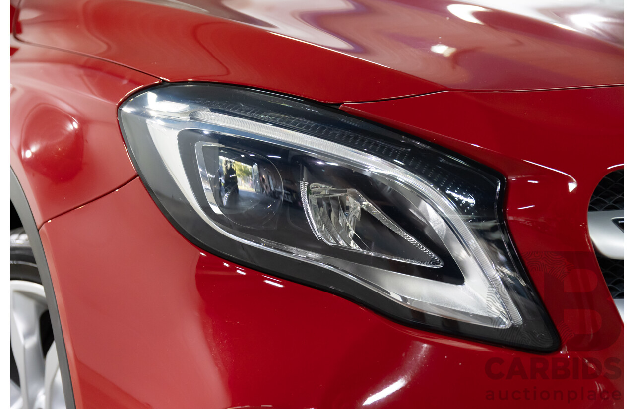 01/2020 Mercedes-Benz GLA 180 (FWD) X156 MY20 4d Wagon Jupiter Red Turbo 1.6L