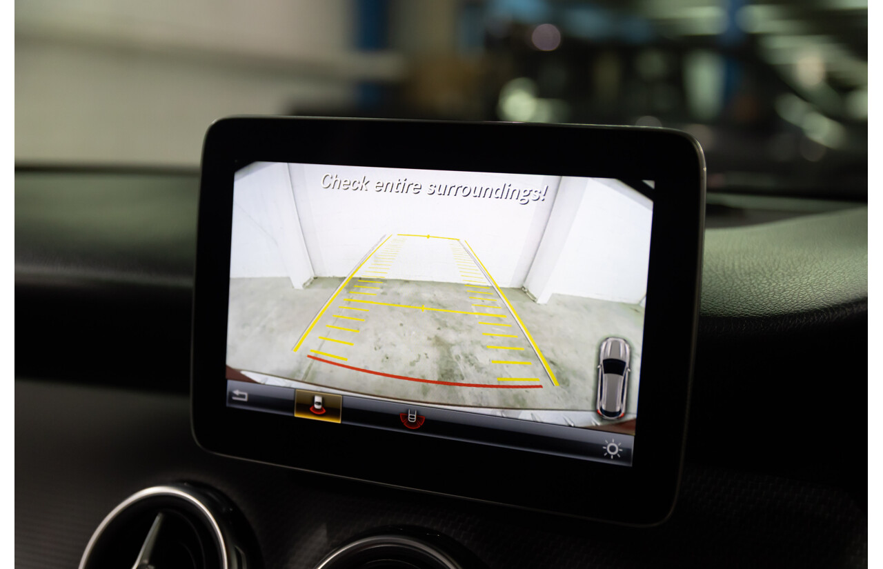 01/2020 Mercedes-Benz GLA 180 (FWD) X156 MY20 4d Wagon Jupiter Red Turbo 1.6L