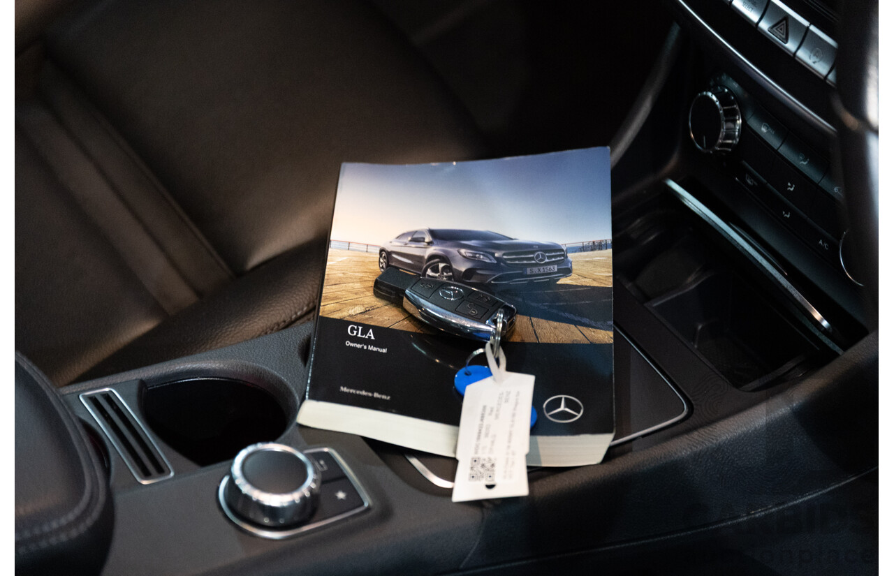 01/2020 Mercedes-Benz GLA 180 (FWD) X156 MY20 4d Wagon Jupiter Red Turbo 1.6L